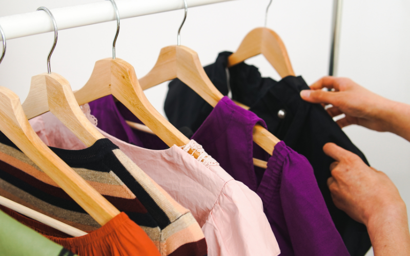 CNAE loja de roupas: qual o código - Blog MEI Fácil por Neon